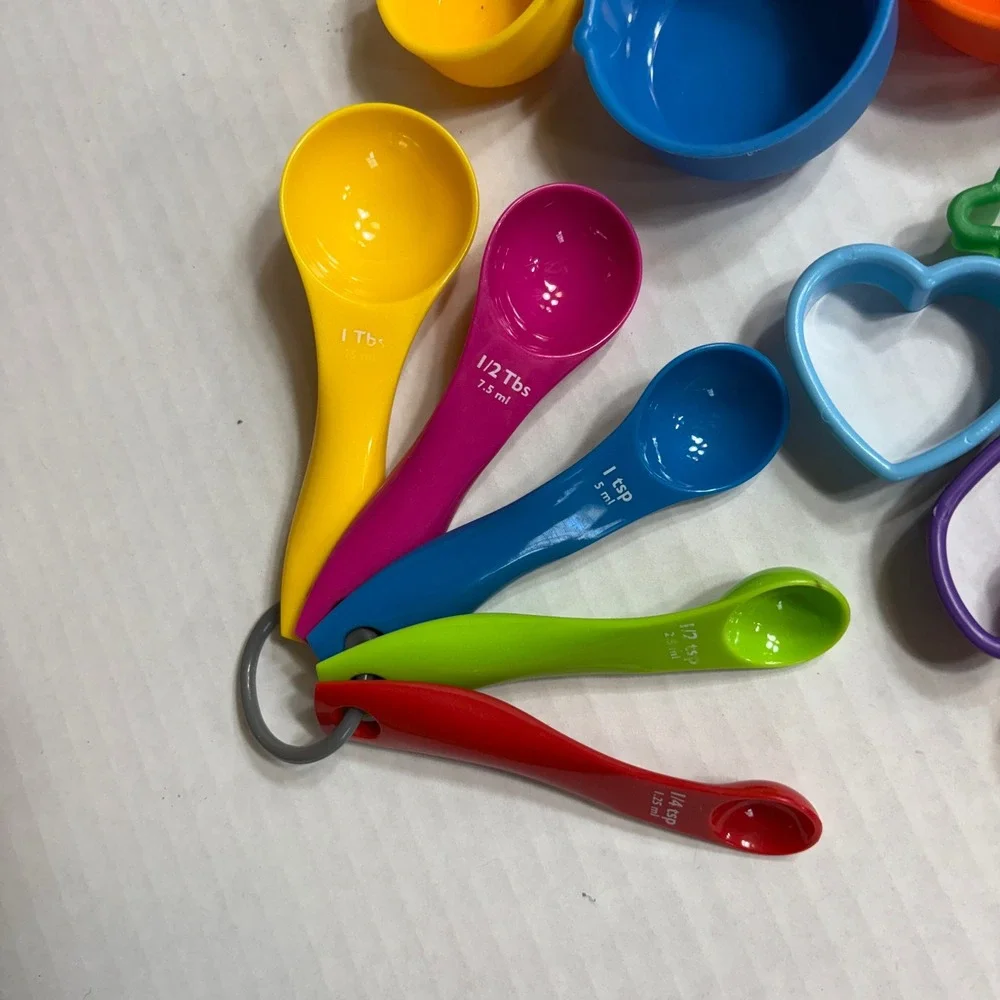 Baking Essentials Set 30pc 